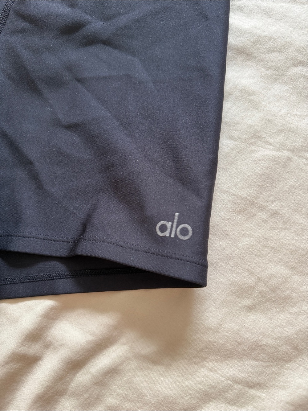 ALO Yoga Black High-Rise Bike Shorts size M - Picture 2 of 6